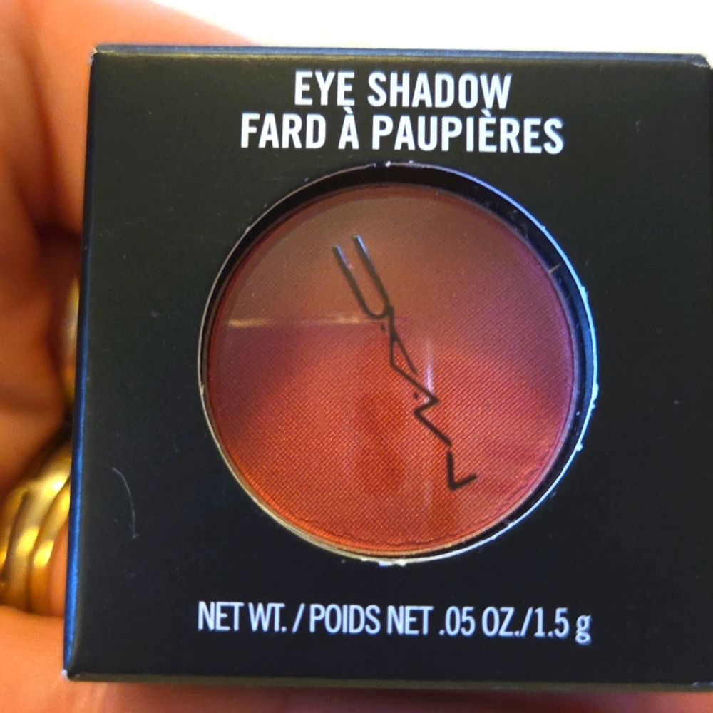 MAC Eye Shadow in Sushi Flower